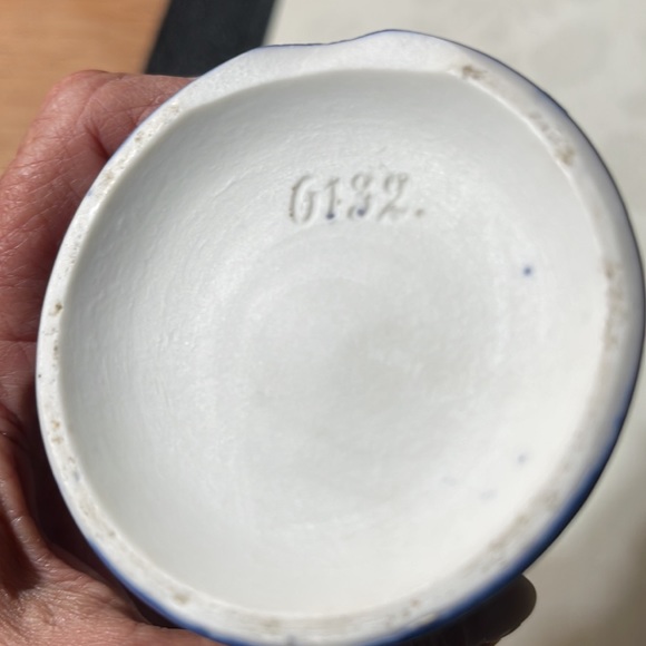 VNTG/Antiquarian German Jasperware Sugar Sifter With Silver Plate Muffineer Top - Picture 3 of 8